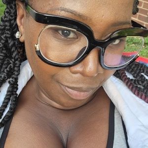 Meet your Posher, Christy